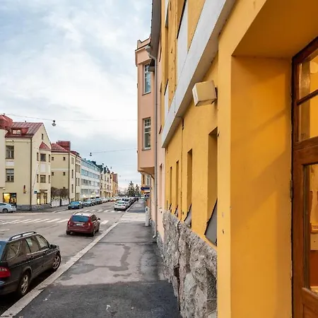 Wehost Huvilakatu 20 22 *